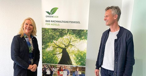 Suzann Heinemann  und Peter Bachmann machen der Hotelbranche ein umfassendes Zertifizierungs- und Entwicklungsangebot für nachhaltigen und gesunden Tourismus.